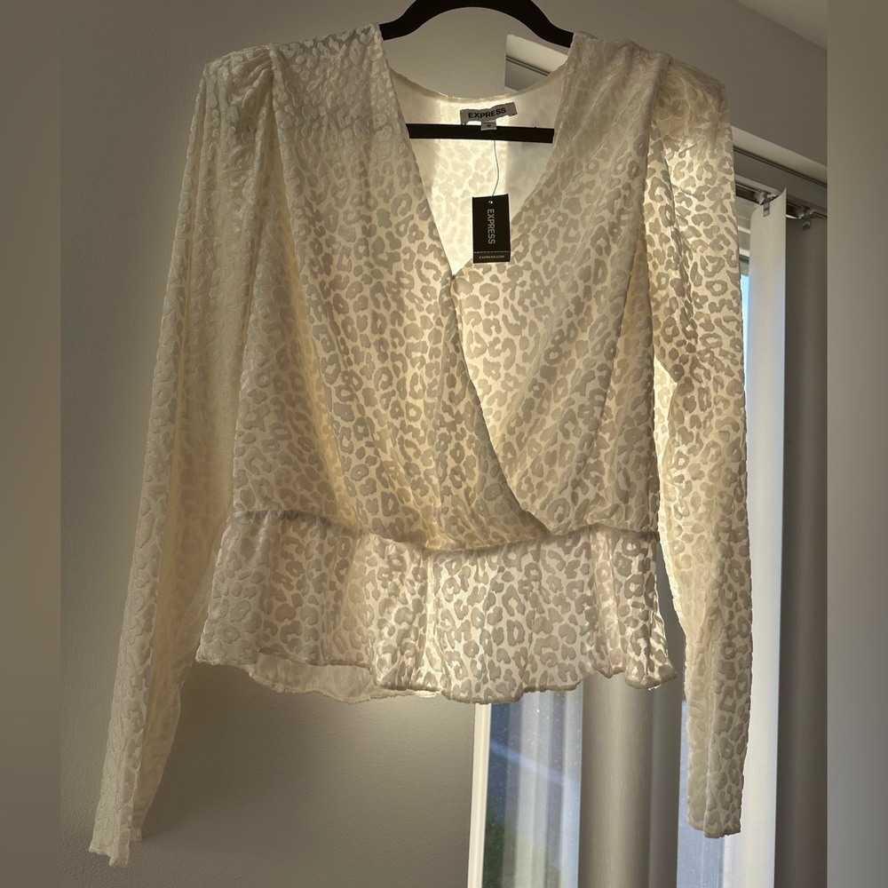 NWT EXPRESS PEPLUM TOP DETAIL OFFICE CHIC